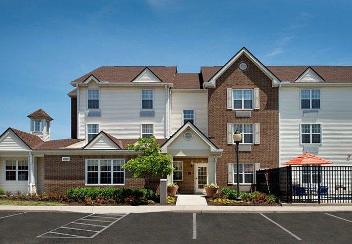 Towneplace Suites Columbus Airport Гаханна Экстерьер фото