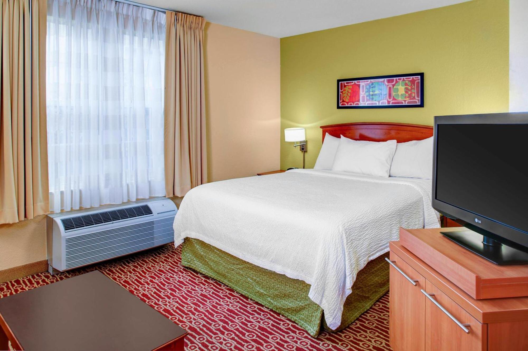 Towneplace Suites Columbus Airport Гаханна Экстерьер фото